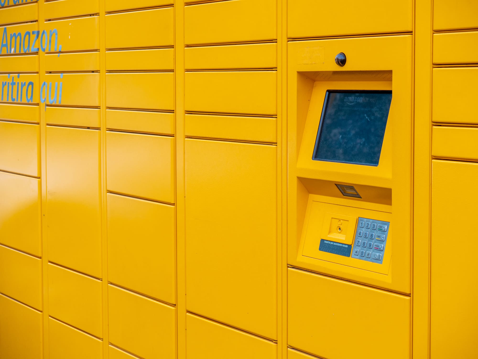 Amazon Hub